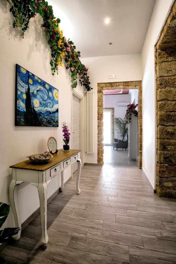 Garden House: Apartments And Rooms For Holidays 팔레르모 외부 사진