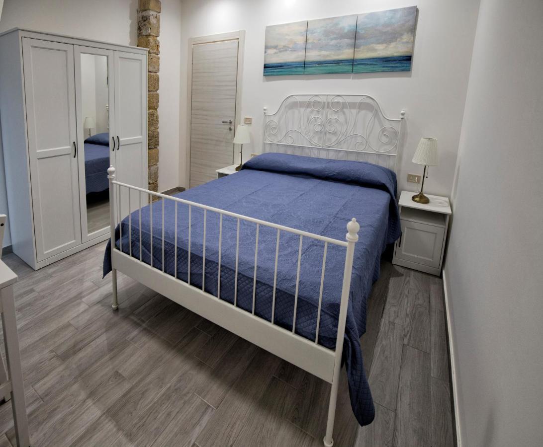 Garden House: Apartments And Rooms For Holidays 팔레르모 외부 사진