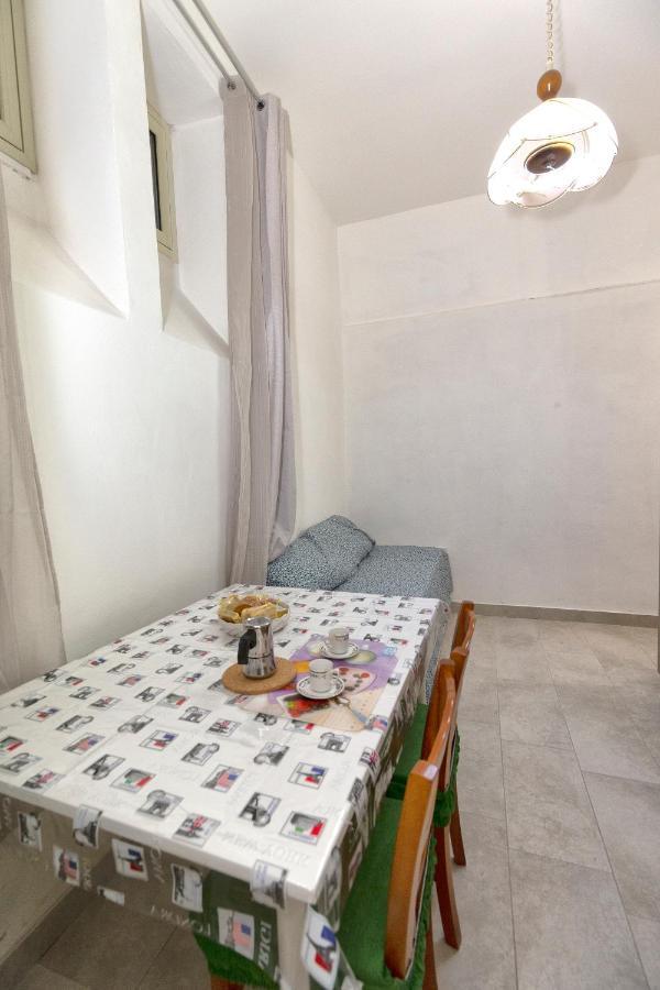 Garden House: Apartments And Rooms For Holidays 팔레르모 외부 사진