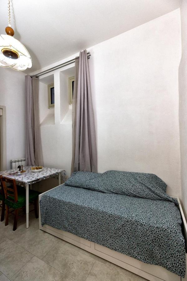 Garden House: Apartments And Rooms For Holidays 팔레르모 외부 사진