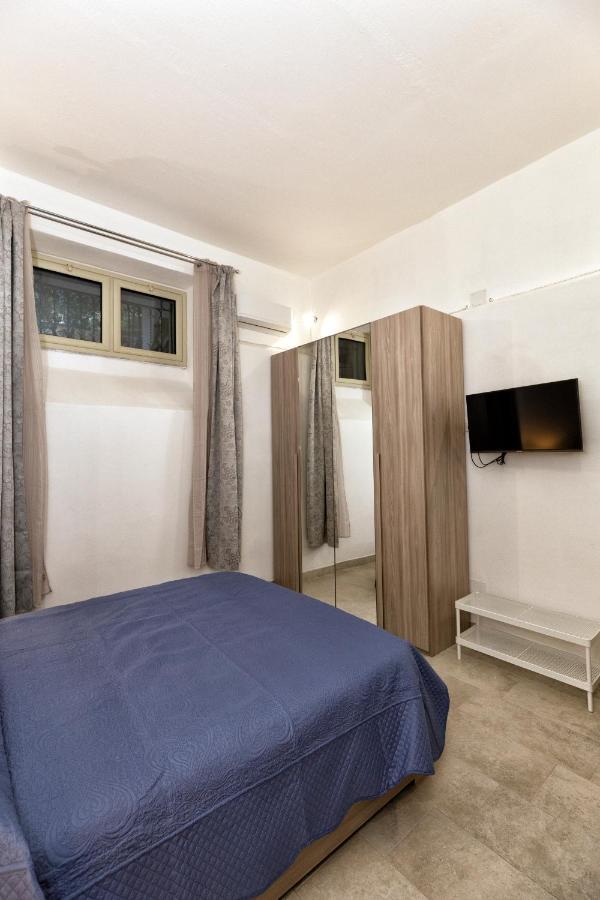 Garden House: Apartments And Rooms For Holidays 팔레르모 외부 사진