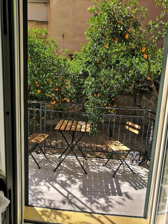 Garden House: Apartments And Rooms For Holidays 팔레르모 외부 사진